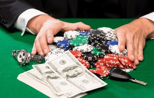 Filipino player browsing cash games betting section on a smartphone
